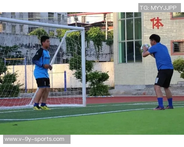 提升校园足球水平的系统训练计划与实施方案探讨