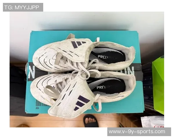 防水足球鞋的选择与保养指南让你的球场表现更加出色